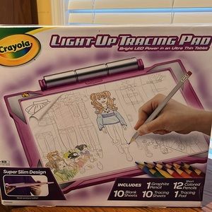 NIB, Crayola Light-Up Tracing Pad (Ages 6+) (Pink)